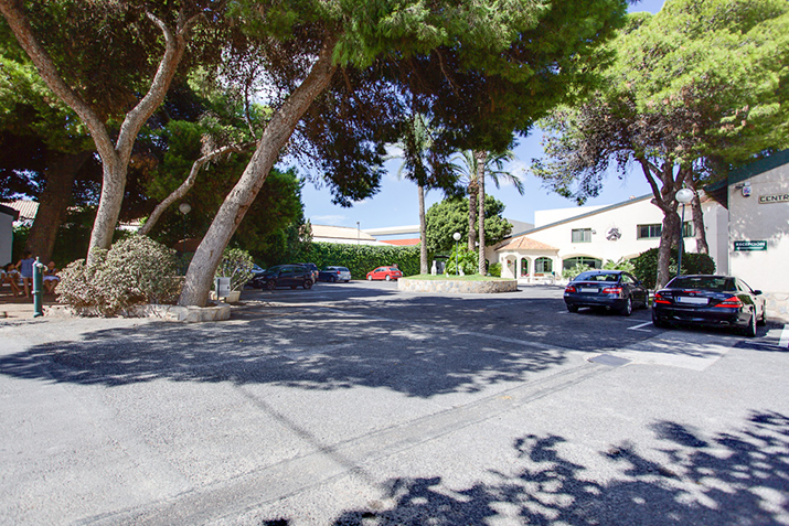 Parking Hospital Veterinario